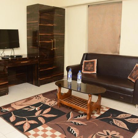 Plaza By Wb Inn, كولكاتا المظهر الخارجي الصورة